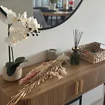 Quesada Adhara Apartman *